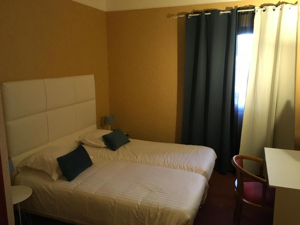 Hotel Dorele Montargis Luaran gambar