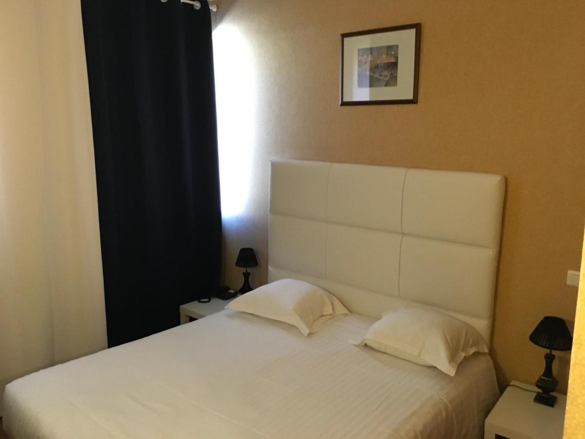 Hotel Dorele Montargis Luaran gambar